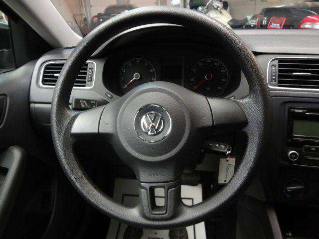 Volkswagen Jetta 2011 photo 41